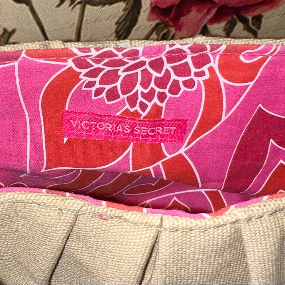 NWOT Victorias Secret | Clutch - Picture 5 of 5